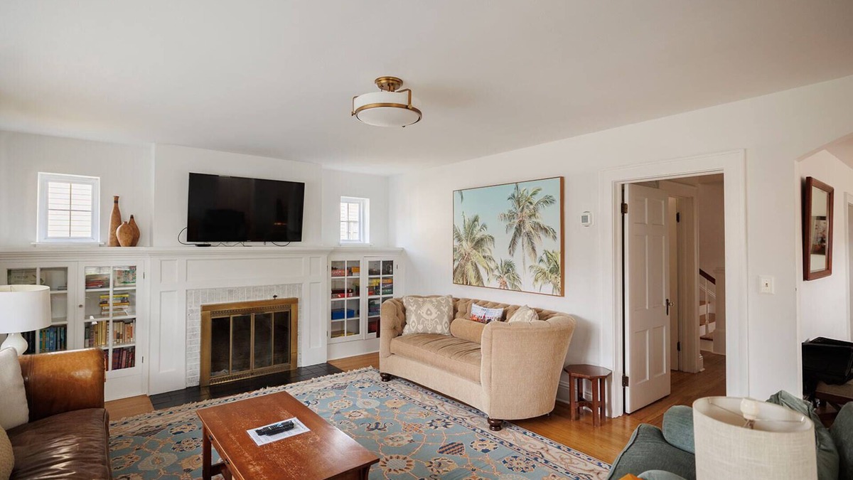 White Sulphur Springs House | White Sulphur Springs Downtown Home