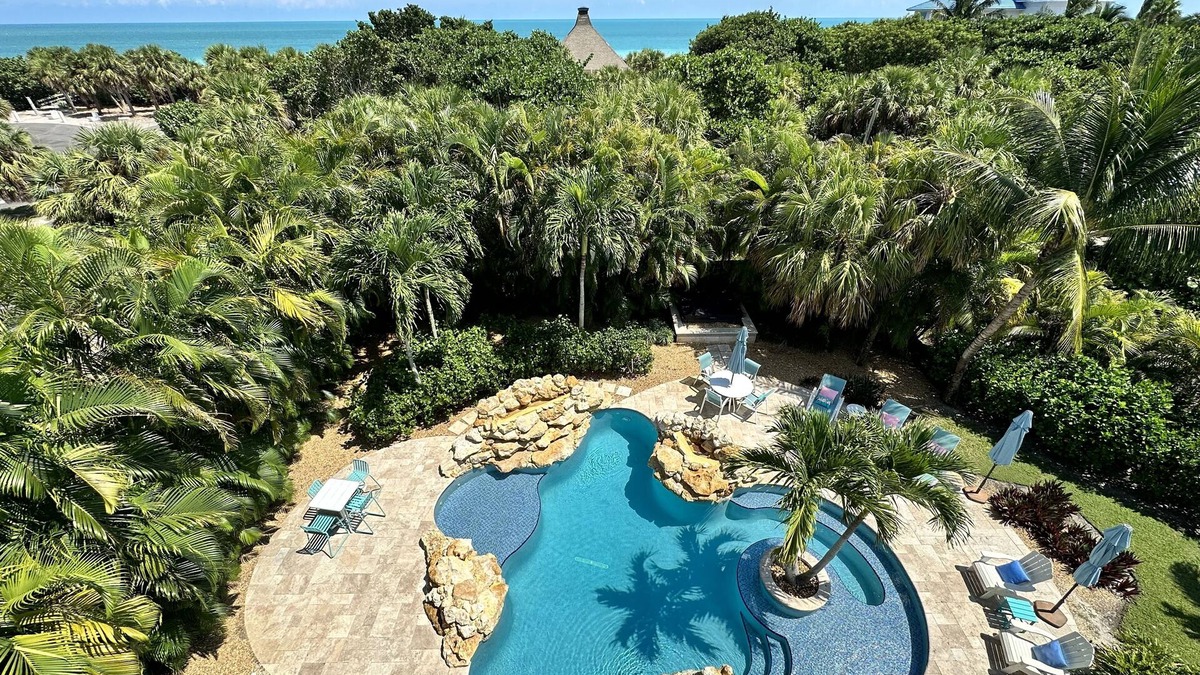 Vero Beach House | WHITE SURF Stunning Pool Home @ Round Island Park OCEAN, PARK & RIVER VIEWS!