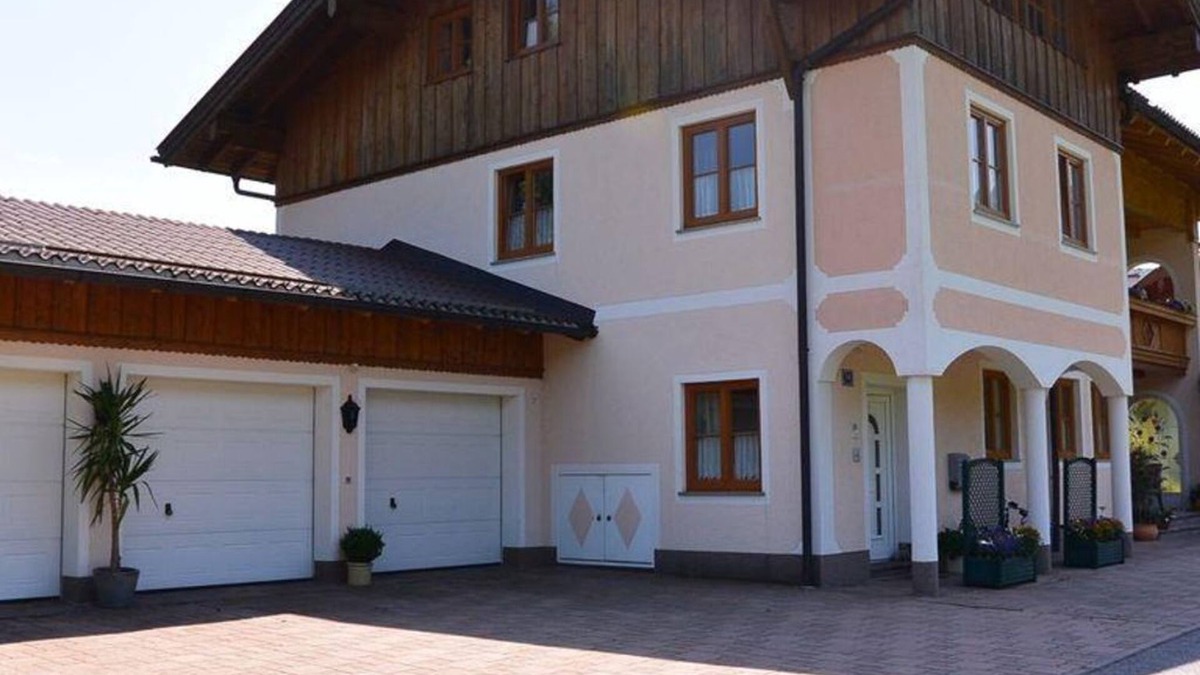 Faistenau Apartment | White vacation apartment