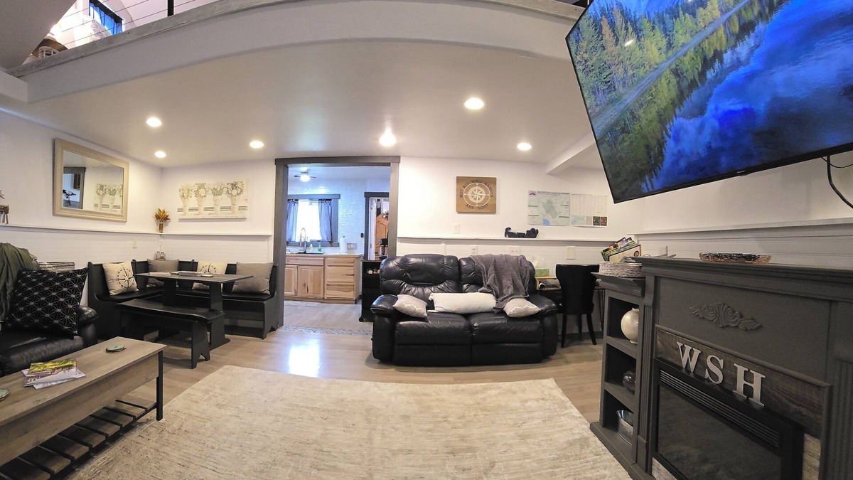 Kalispell House | Whitefish Stage Hideaway~n~Gateway To Glaciern100-5 Star Vacation Rental Reviews