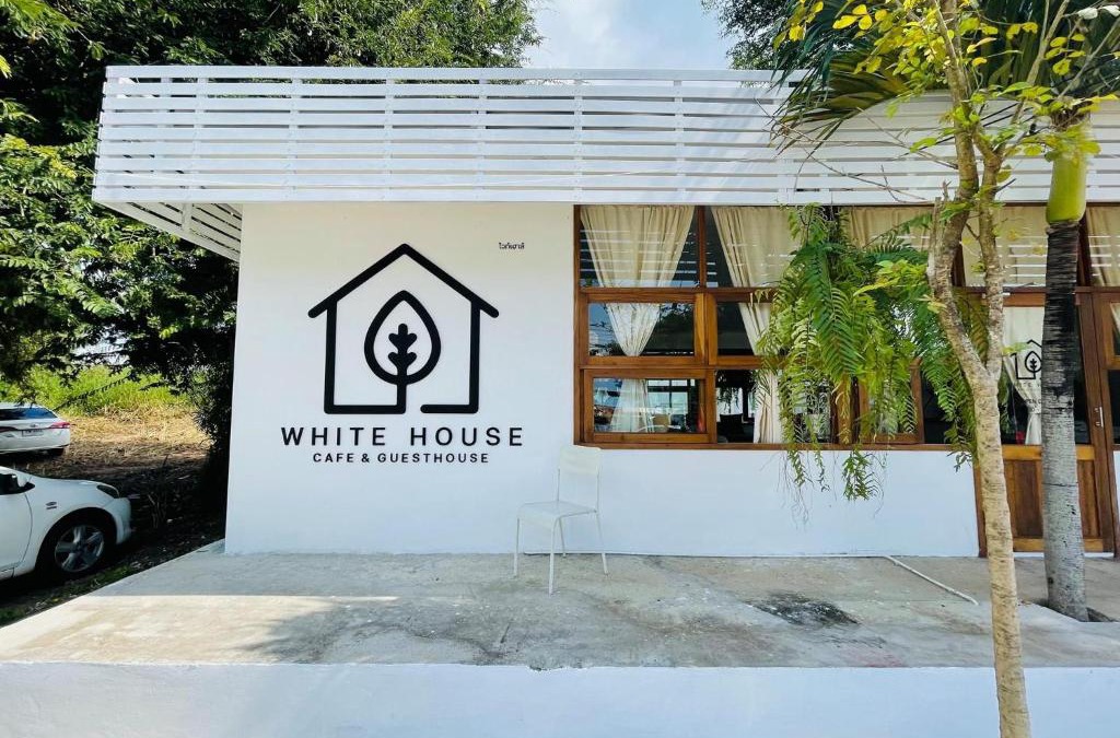 Tha Wang Thong Hotel | Whitehouse cafe&Guesthouse