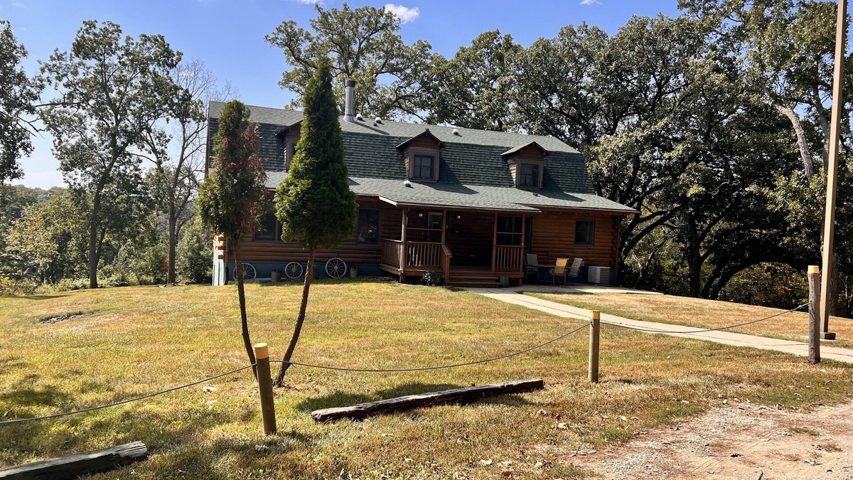 Coon Rapids House | Whiterock Conservancy - Log House
