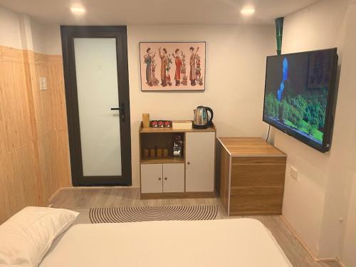 Hang Buom Apartment | Whitesun Old Quarter, Quiet and Cozy Ground Floor 2BR Apt