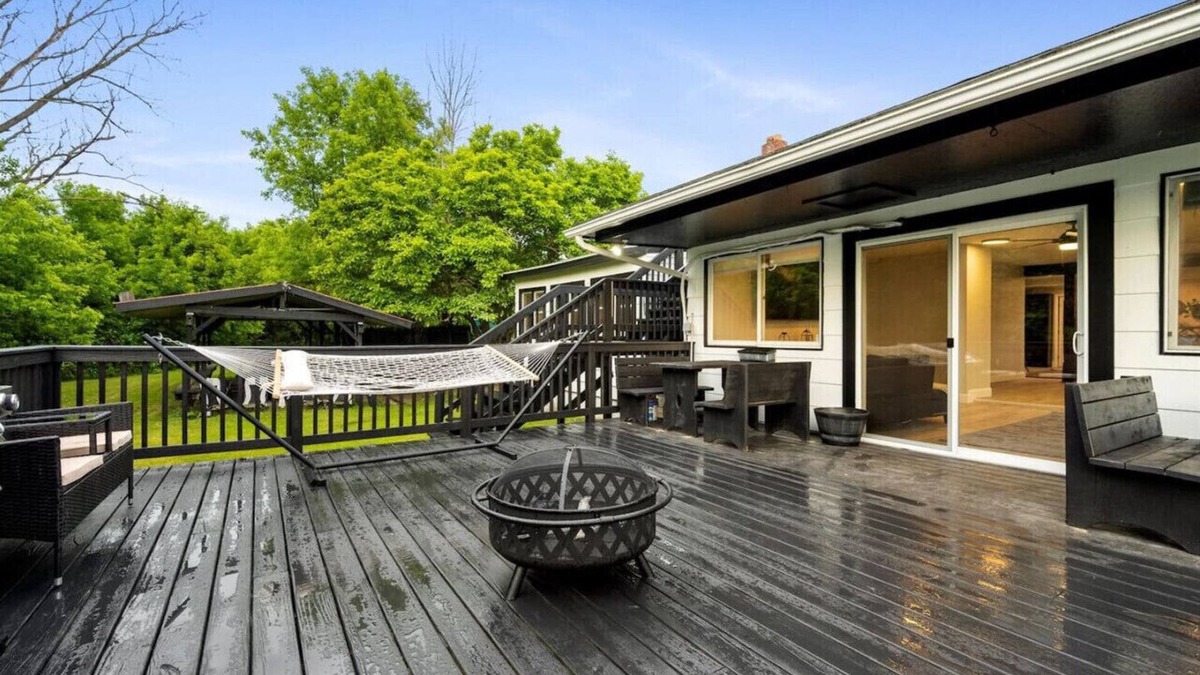 South Bay House | "Whitewater-The Main Sail" Oneida Lake/Sleeps 11!