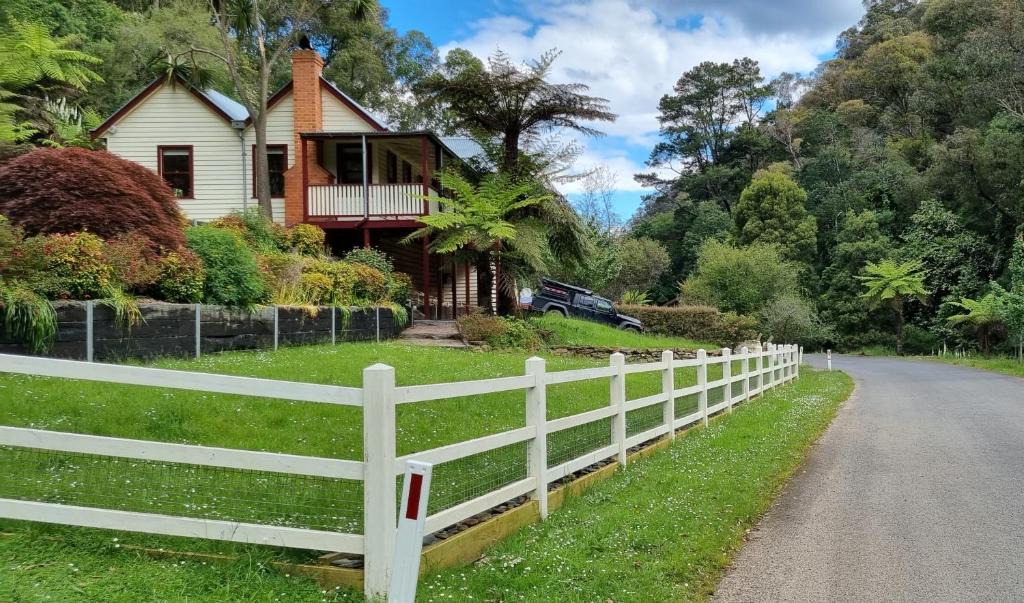 Walhalla House | Whitlow Manor 3BR and optional 1BR studio