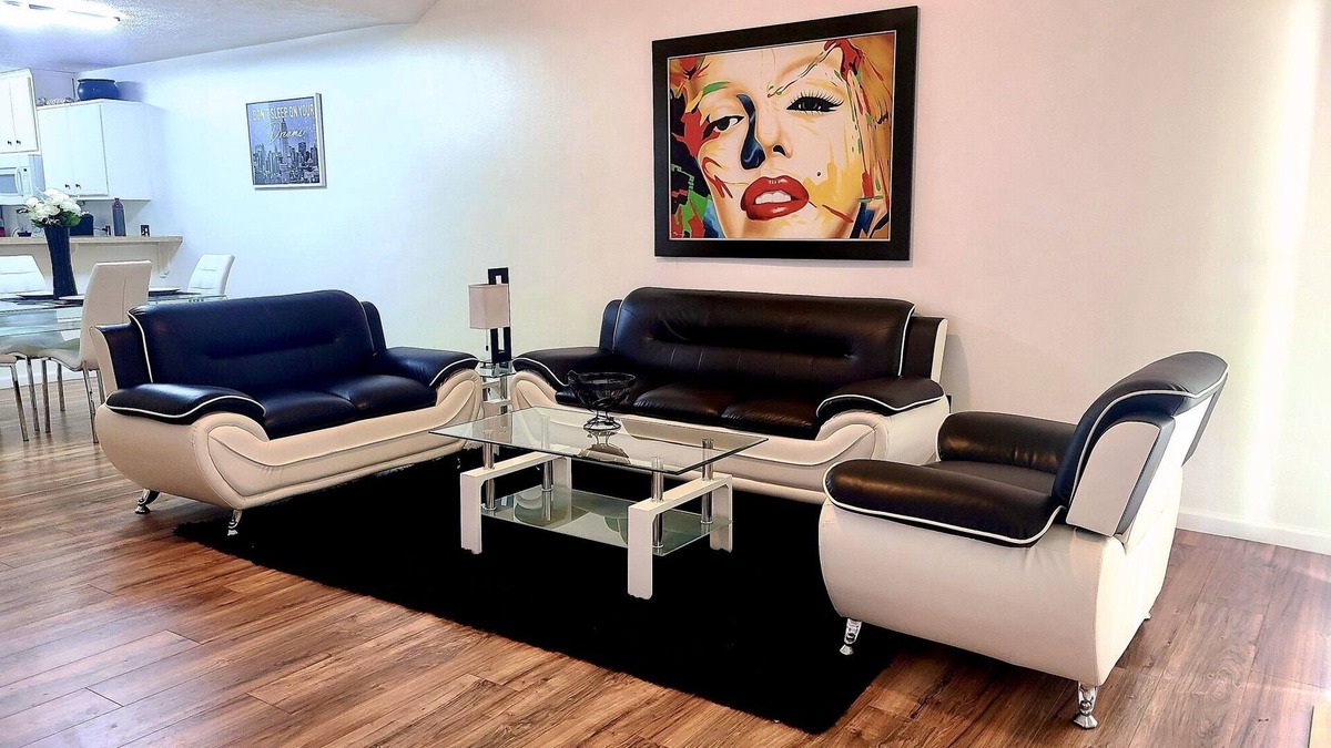 Callaway House | Why Hotel when you can HOME?