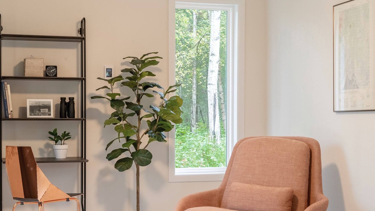 Wasilla Resort | Why rent a house? Have a whole resort!