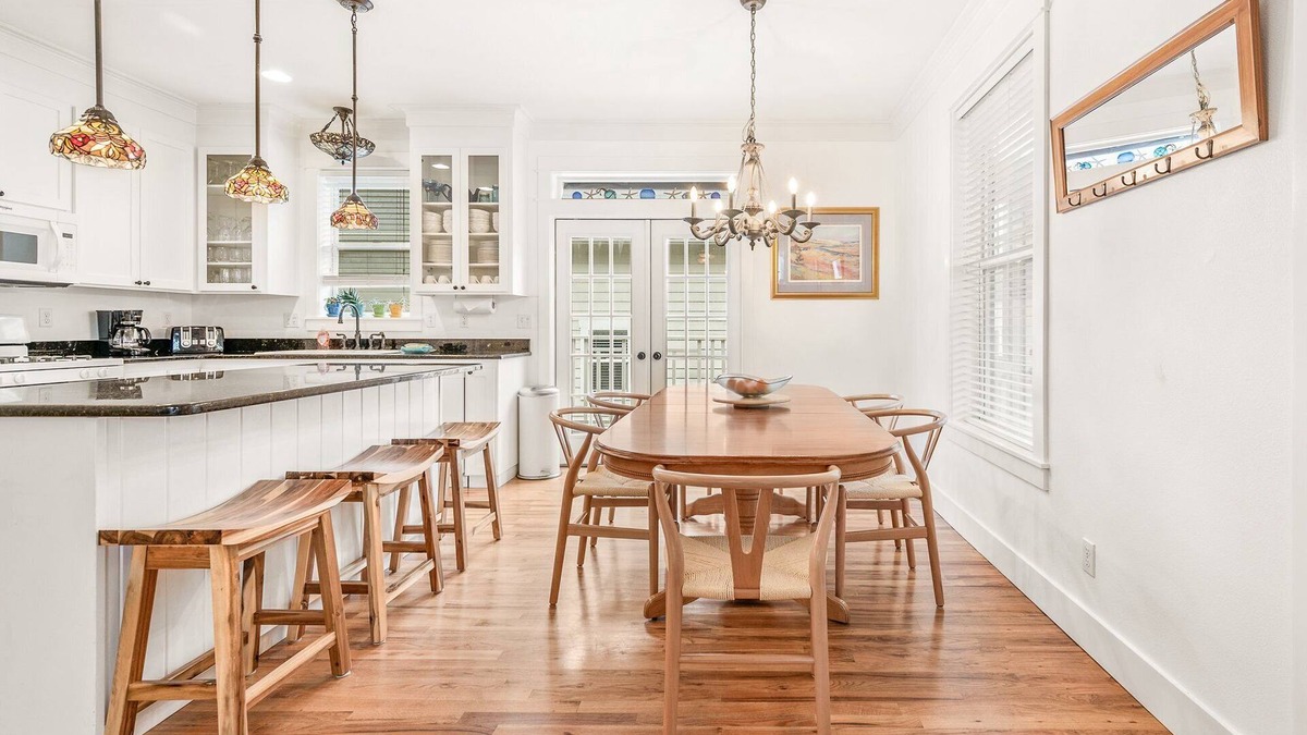 Logsden House | Wicked Anemone in Olivia Beach