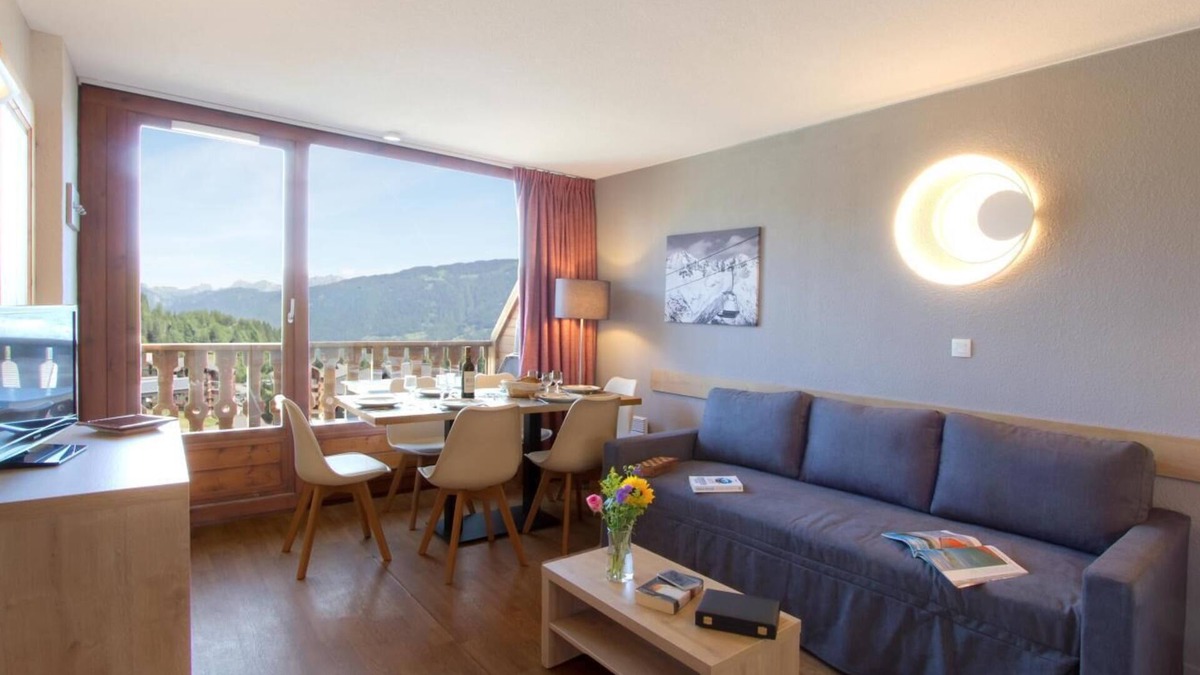 Les Esserts Apartment | Wifi, 50m from ski slopes, tv, ski locker, 32-36m², Morillon