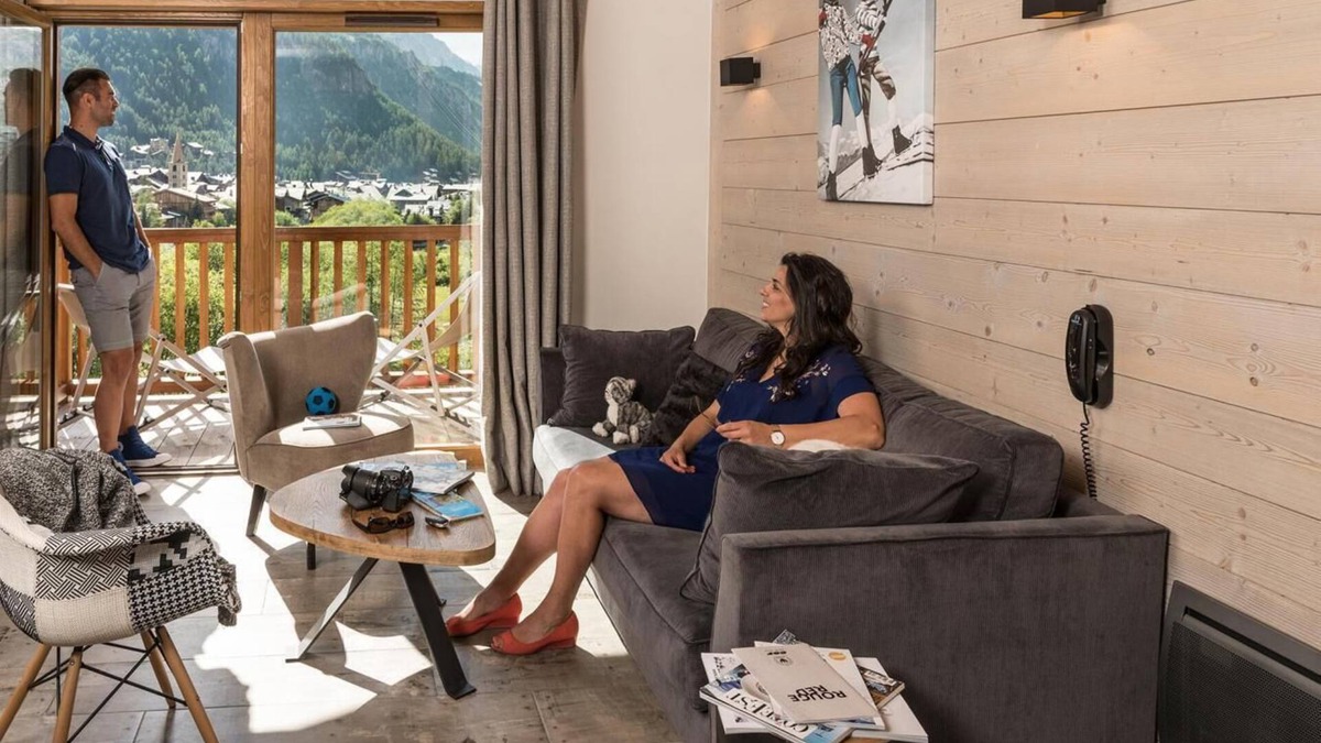 Val-d'Isere Apartment | Wifi, fitness, swimming pool, sauna, hammam, balcony, tv, ski locker, 60m², Val d'Isère