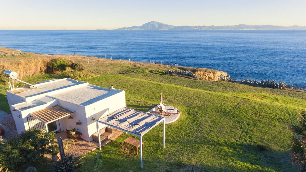 Tarifa Cottage | WiFi Sea Side Garden By Sea, Amazing Views To Morocco And Ocean