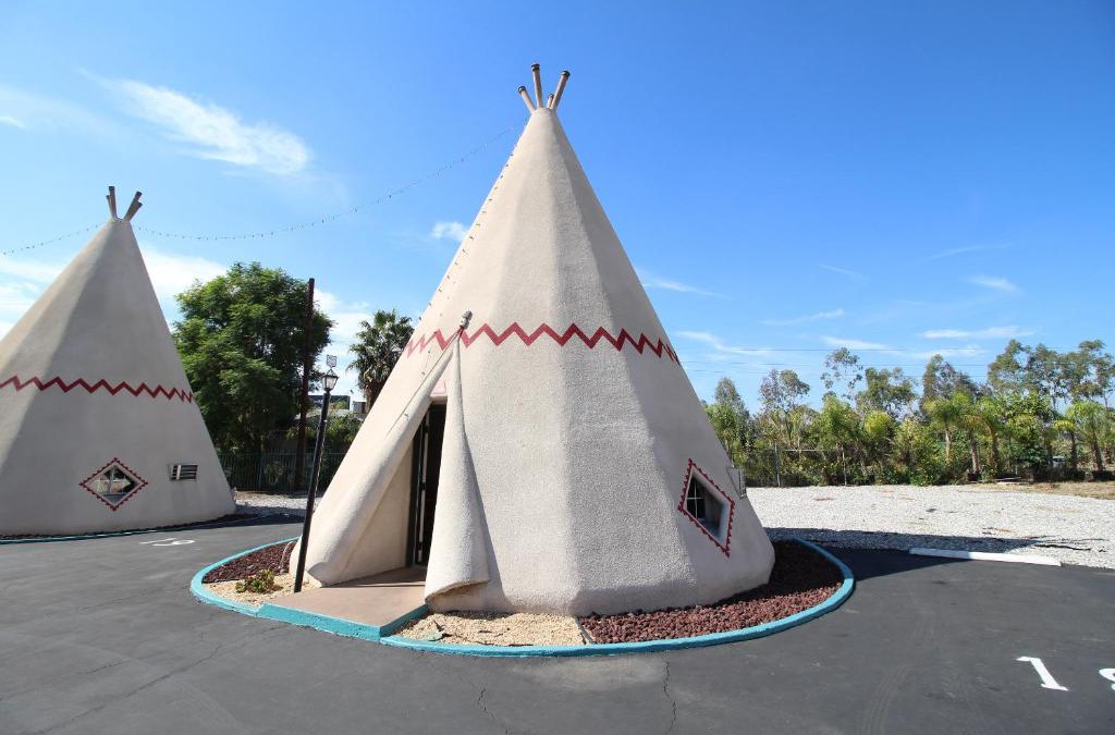 Rialto Hotel | Wigwam Motel