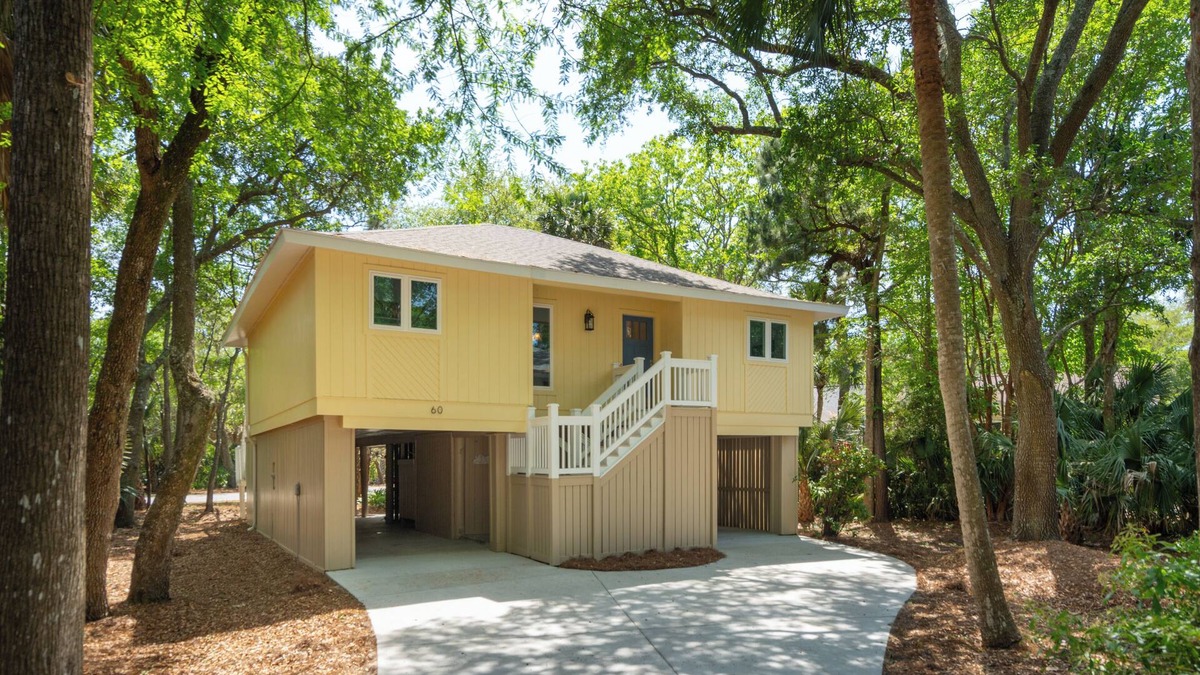 Twin Oaks House | Wild Dunes-Twin Oaks Lane-Updated, walk to beach and nearby shops!