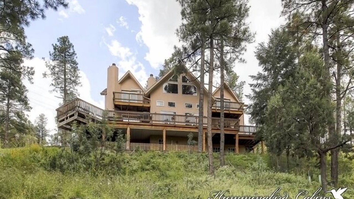 Alto House | Wild Horse Lodge: 'Amazing interior and room for all!' with hot tub.