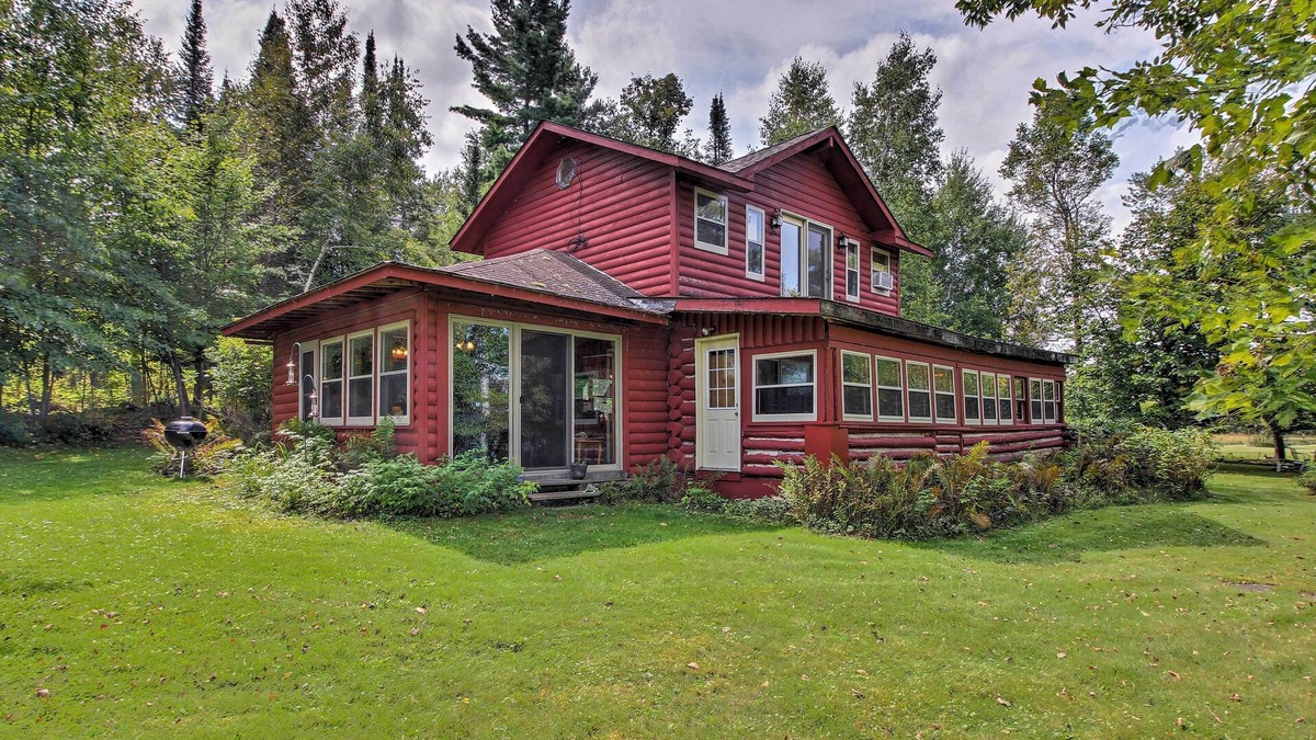 Isle Cabin | ‘Wilderness Acres’ Retreat on Bear Lake!