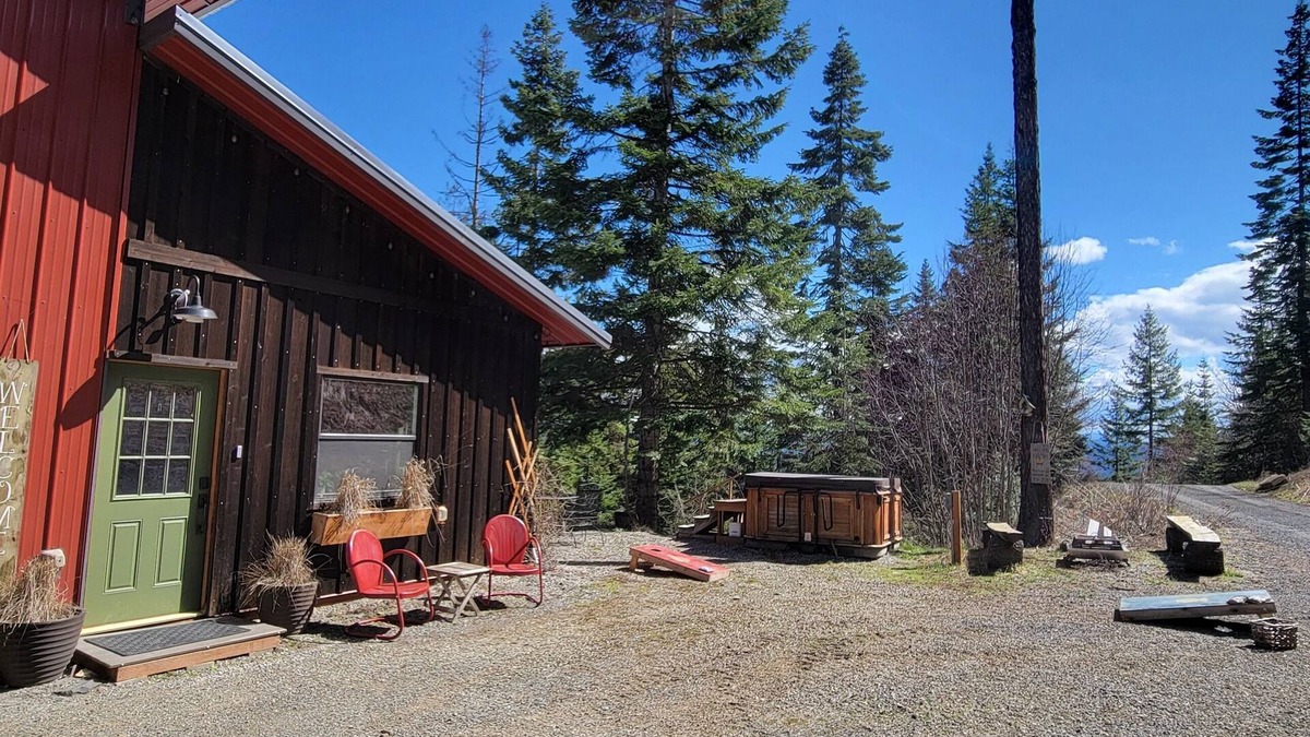 Coeur d'Alene House | Wilderness retreat 15 minutes from downtown Coeur d'Alene.