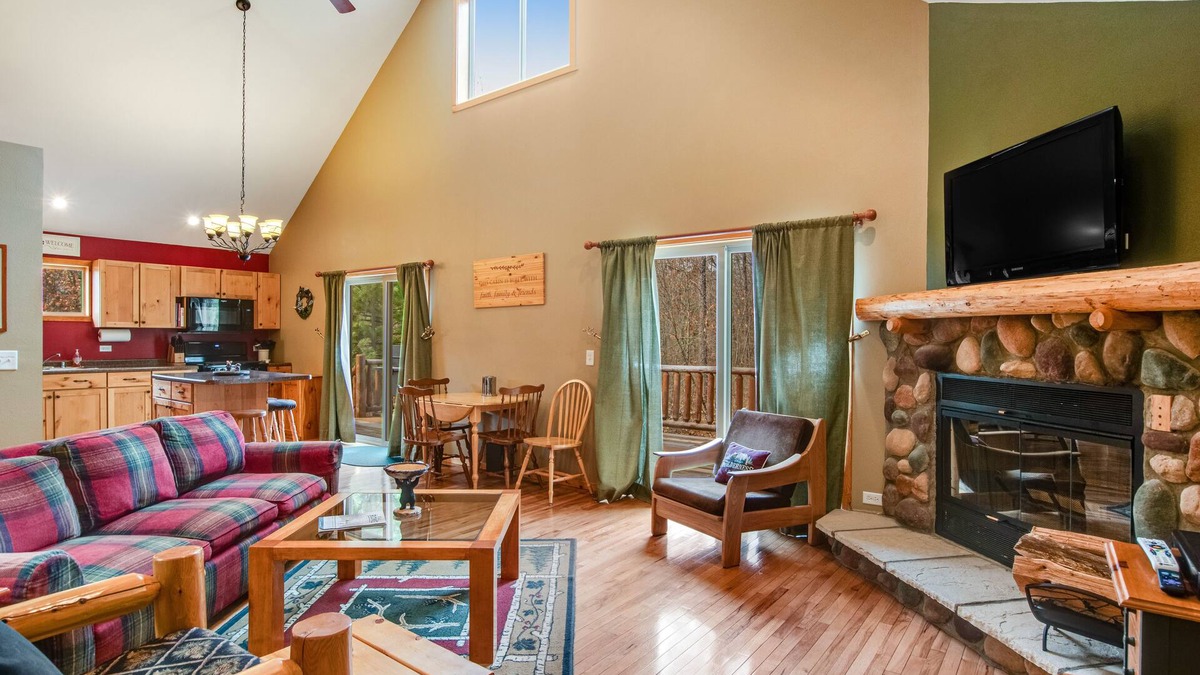 Nekoosa Cabin | Wilderness retreat near the lake with firepit, grill, large deck - dog friendly