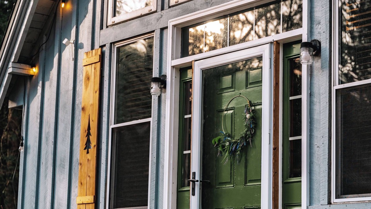 Grafton Cabin | WildeWoods Cabin - pet-friendly, yard + gardens, gas fireplace + outdoor firepit