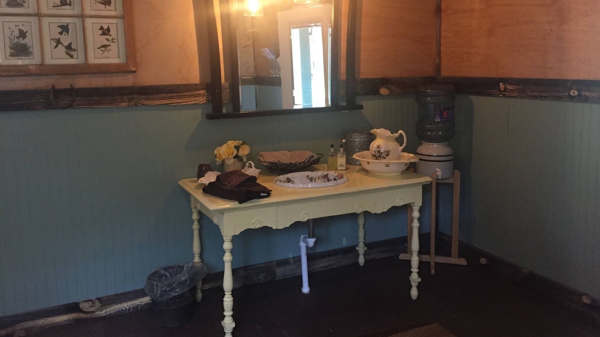 Helena Cabin | Wildly Comfortable Cabin with Queen bed at Norwegian Wood Ranch