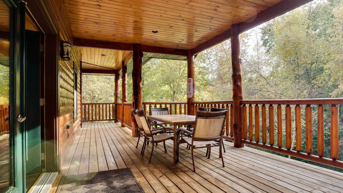 Chippewa Falls House | Wildwood Lodge and Retreat