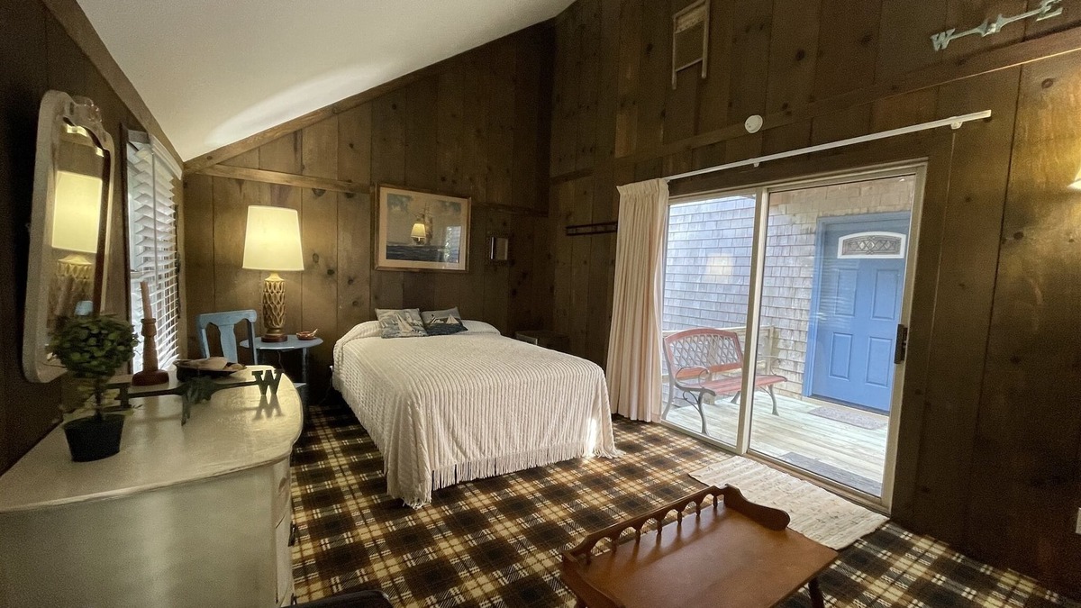 Hatteras House | Will's Hideaway 3 Bedroom Cottage by RedAwning
