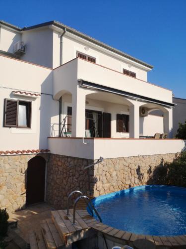 Prizna Villa | Willa Ferry *