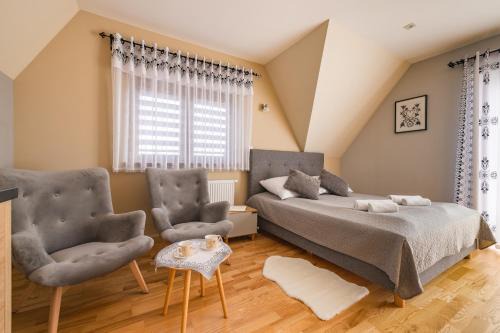 Brzegi House | Willa nad Urwiskiem