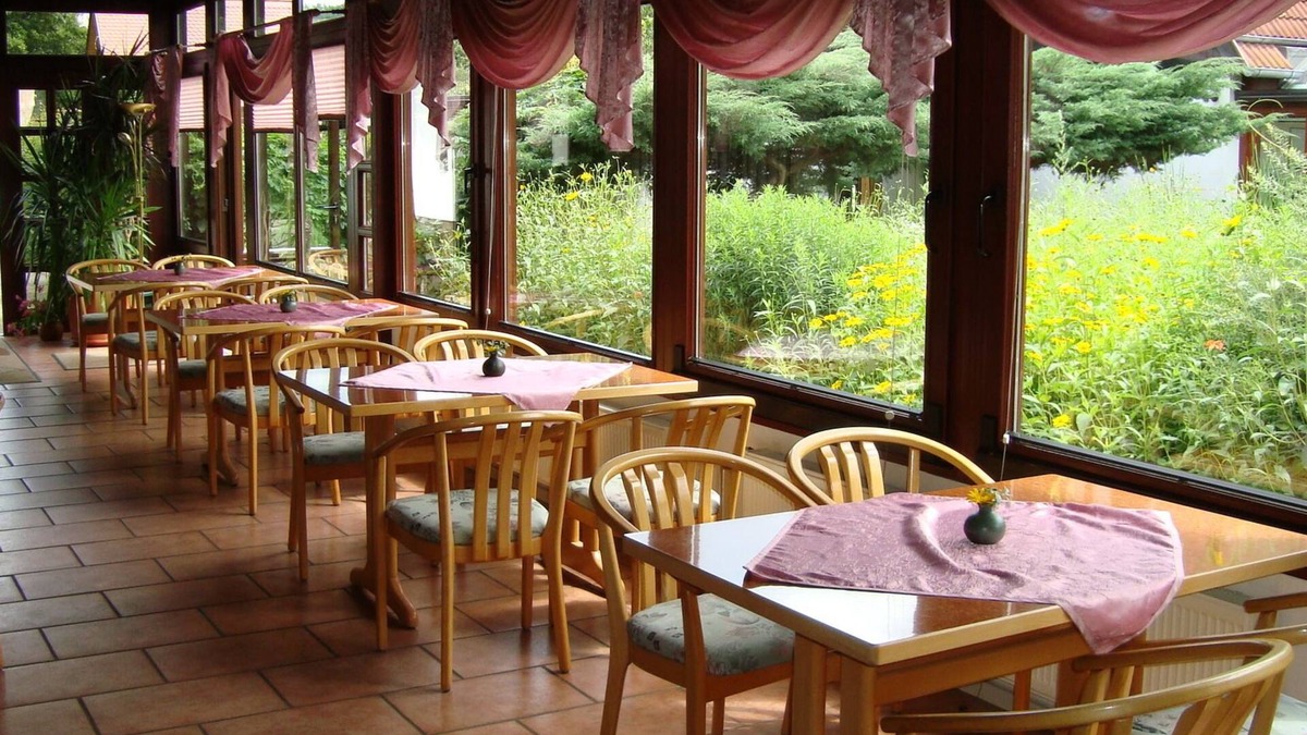 Burg-Dorf House | Willischza