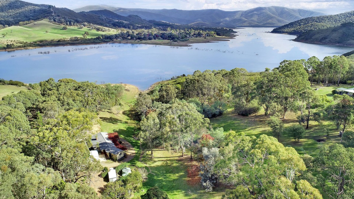 Macs Cove House | Willow Bend, Waterfront property with a private pontoon