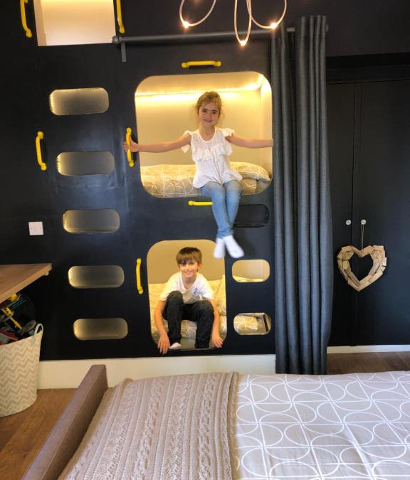 Fifield House | Willow Court Farm Studio West & Petting Farm, 8 mins to Legoland & Windsor, 15 mins to Lapland UK