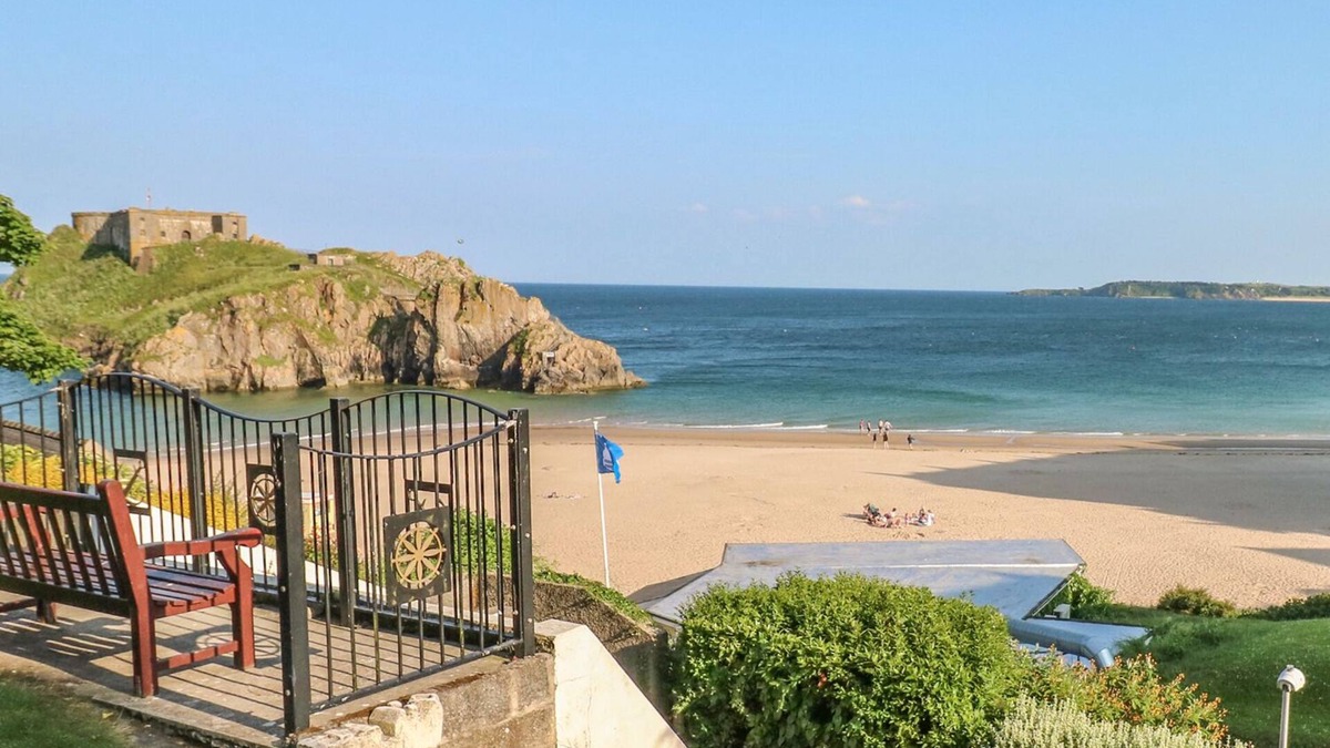 St. Florence House | Willow Lodge