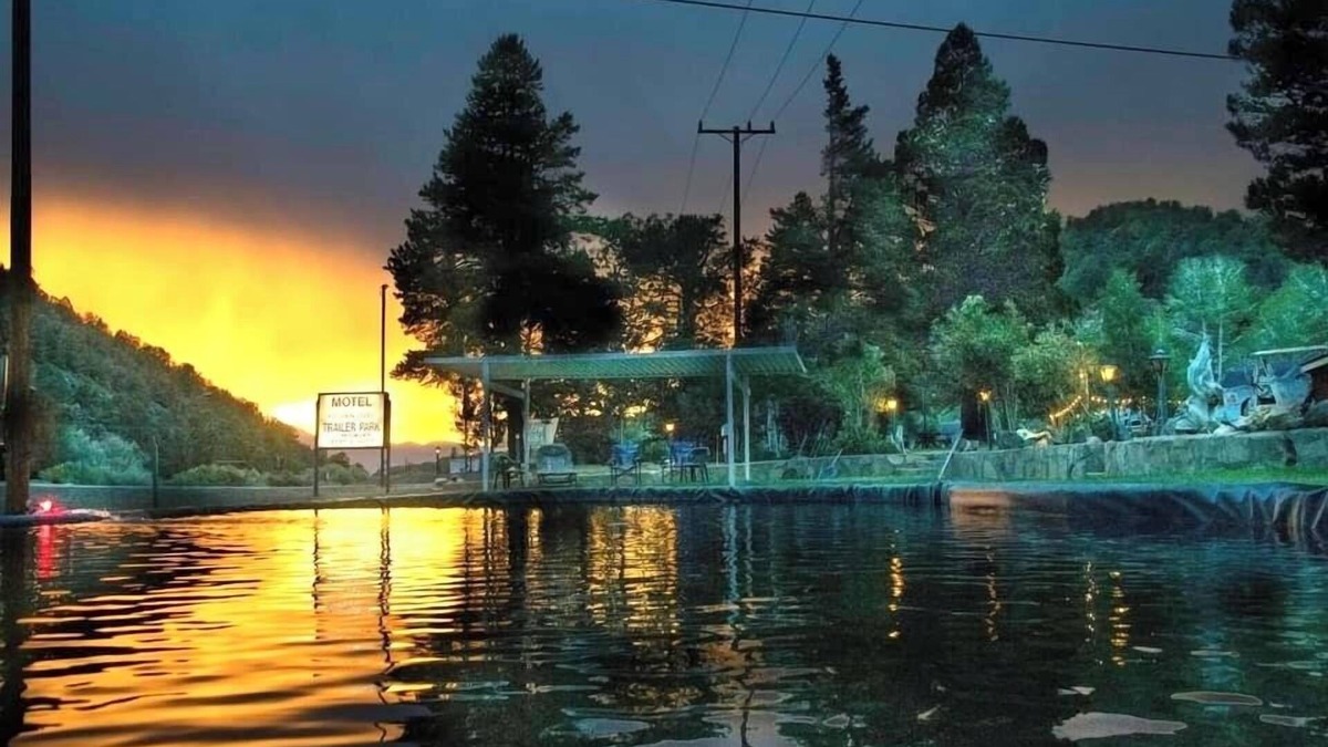 Bridgeport Cabin | Willow Springs Resort