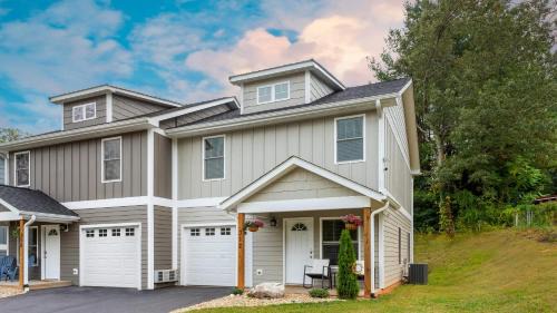 Asheville House | Willow Sycamore by AvantStay 6 Mins to Downtown