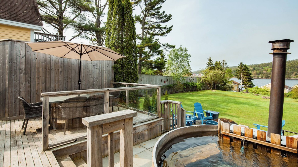 Boutiliers Point Cottage | Wilson's Coastal Club - C8n