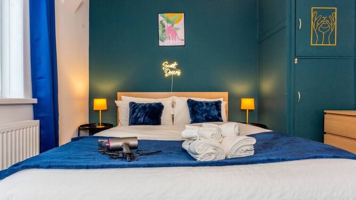 Gateshead Apartment | Wilson Stays - Millway, Deckham Newcastle