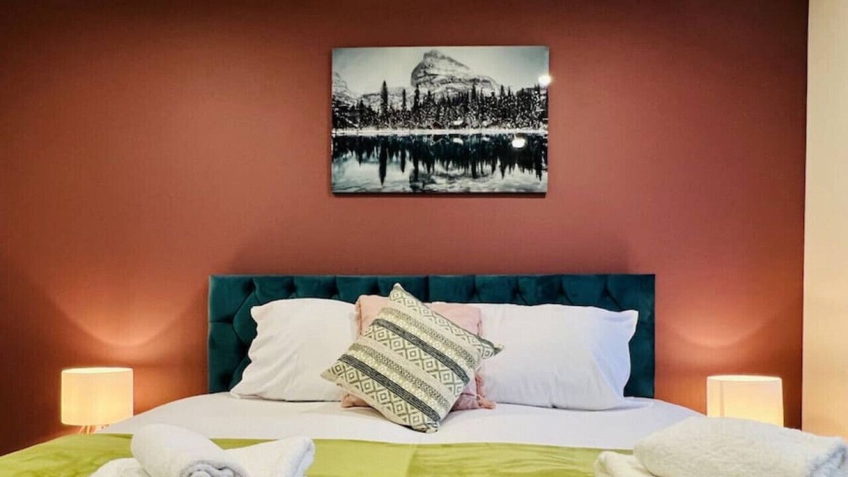 Yeading Apartment | Wilstone 1 Bed flat · Stunning Apt | Free Parking | Private Garden