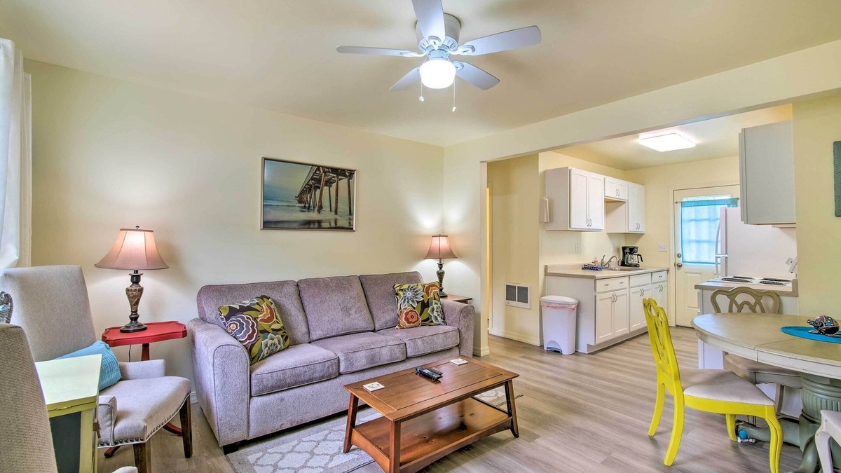 Winchester Bay Apartment | Winchester Bay Apt Near Dunes & State Parks!