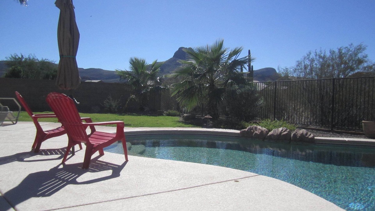 Continental Reserve House | Wind Swept - Private Pool At The Base Of Sombreo Peak.