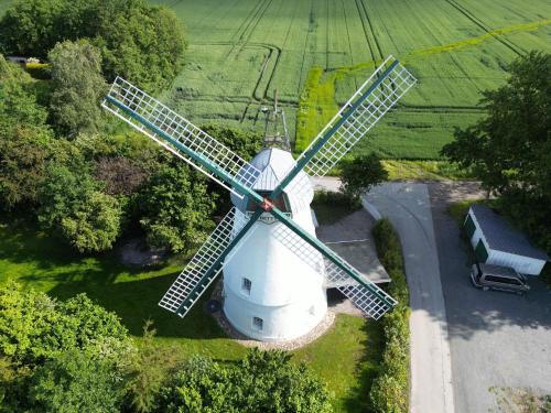 Cuxhaven House | Windmühle Betty an der Nordsee