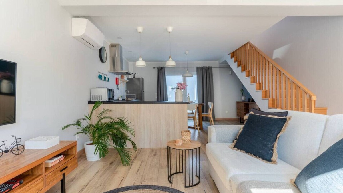 Baiona Apartment | Windmill Escape - Areia Townhouse