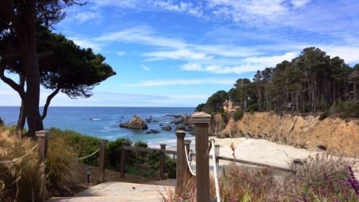 Fort Bragg Cottage | Windrift Cottage - An idyllic haven on the coast