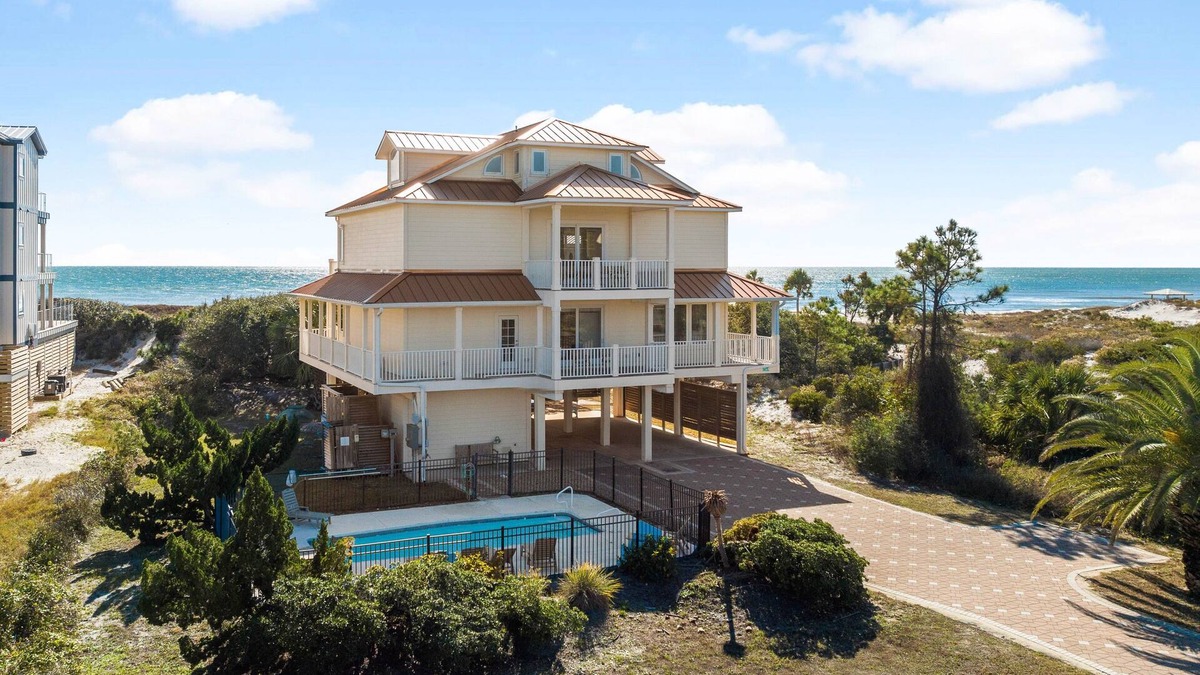 East End House | Windsong: Sprawling 8 Bedroom Beachfront SGI Home with Private Pool, Hot Tub