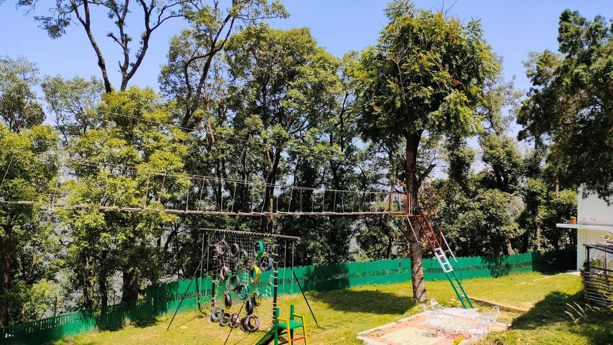 Lansdowne Hotel | Windsor Cottages