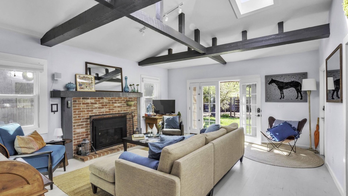 Santa Rosa Other | Wine Country Farmhouse: Hot Tub, Deck & Beautiful Views