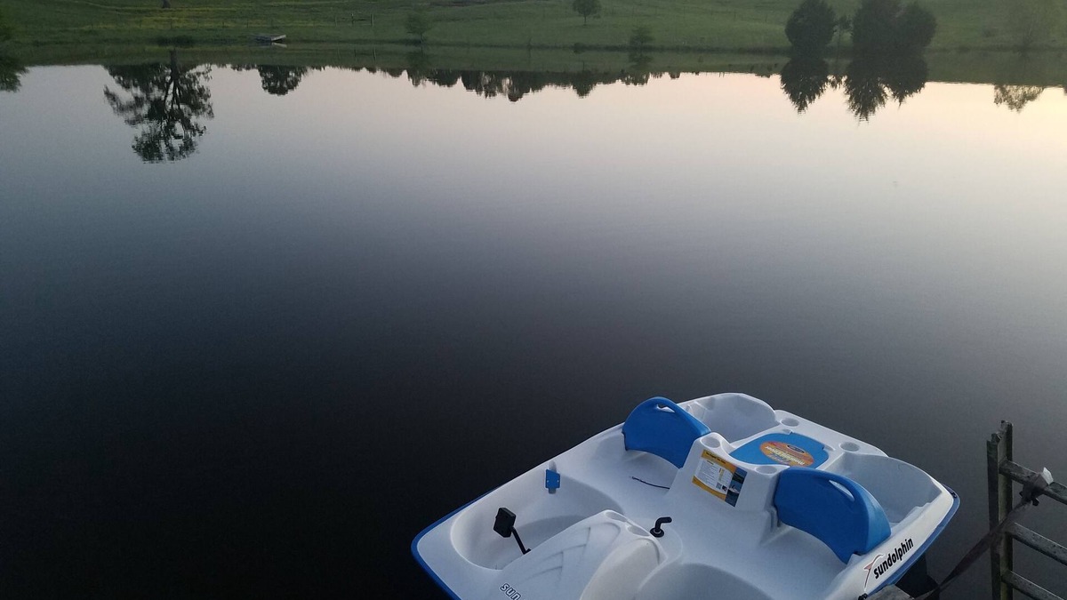Cobden Other | Wine Country Farmhouse On the Wine 🍷 Trail! Private Lake kayaks Fire Pit 🔥n