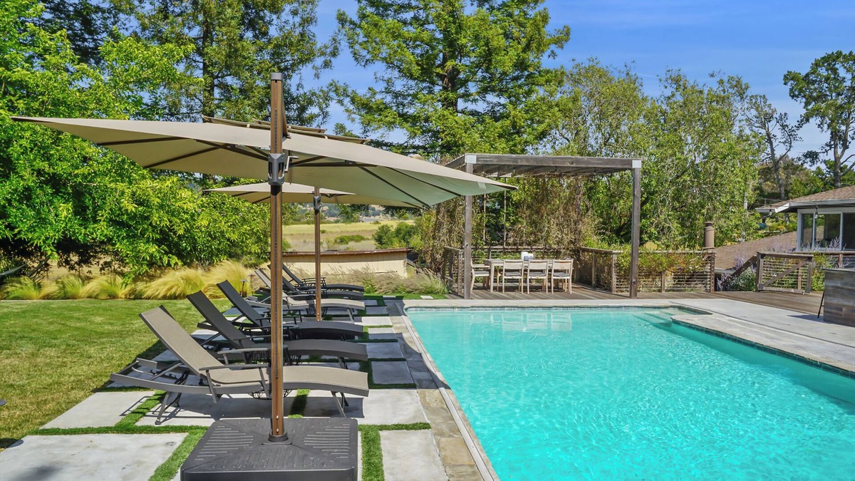 Santa Rosa House | Wine Country Retreat w/hot tub, fire pit, bocce, & playground!