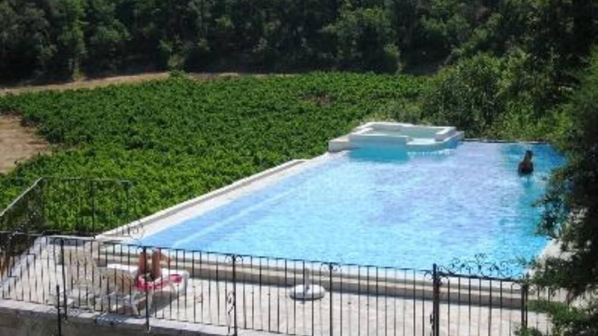 Signes House | wine estate, swimming pool, terrace, calm