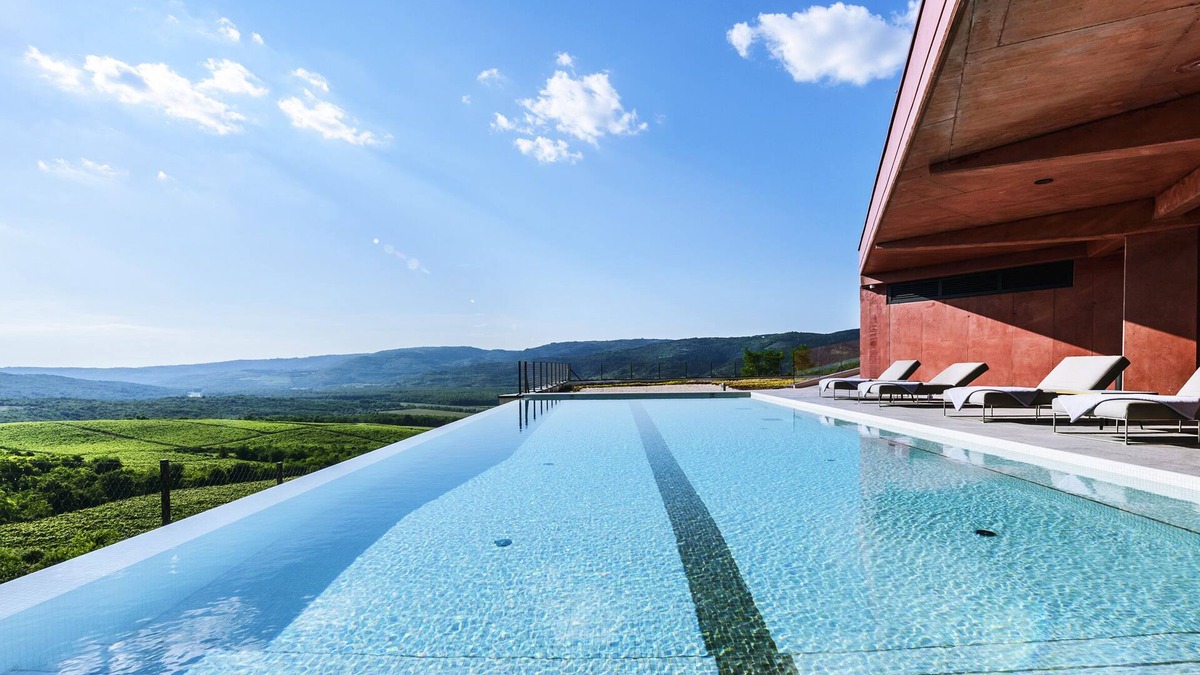 Motovun Hotel | Winery & Design hotel ROXANICH