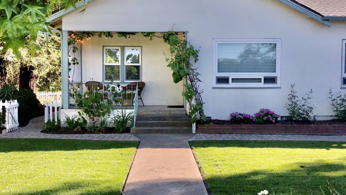San Luis Obispo Cottage | Winery Guest Cottage in San Luis Obispo/Edna Valley Wine Country