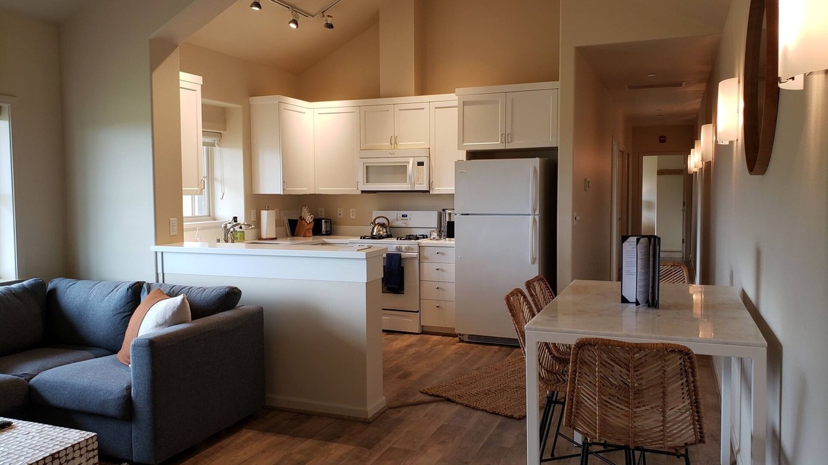 Kelseyville Apartment | Winery Stay in the Vineyard Loft tucked amongst the vines at Boatique Winery